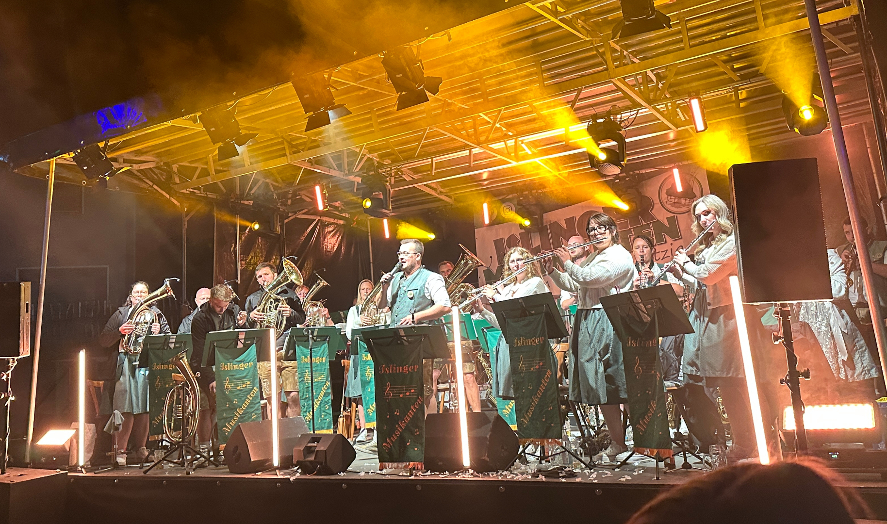 Am Freitag spielten die Islinger Musikanten zünftig auf